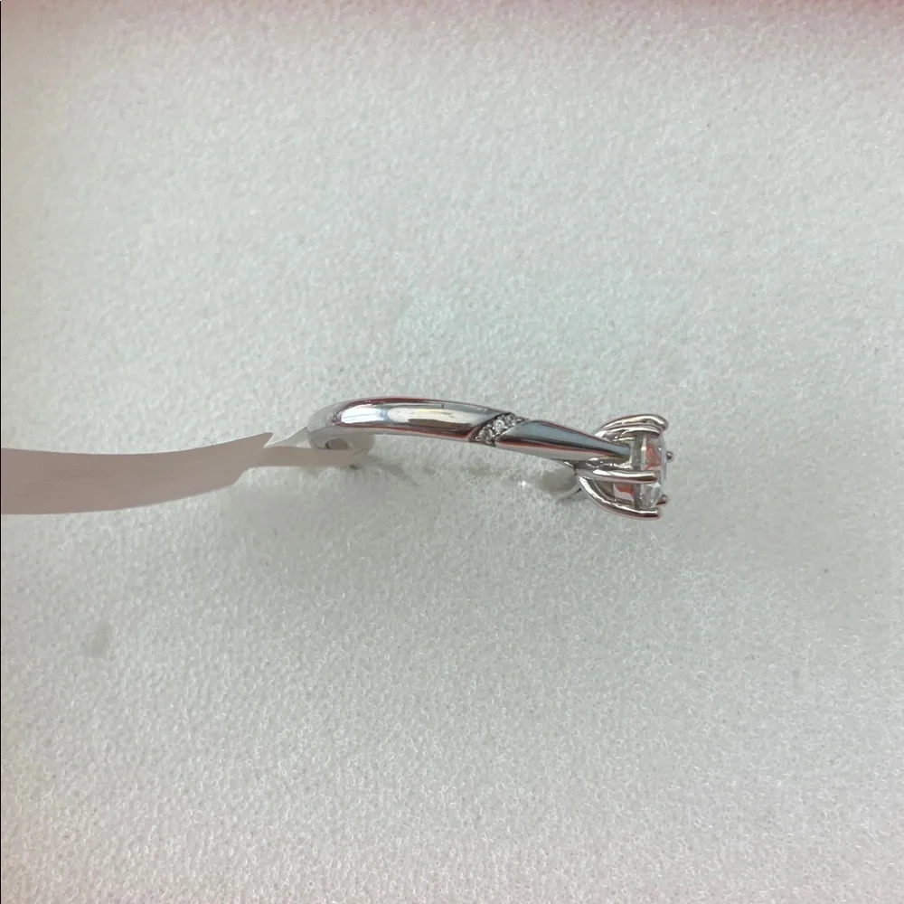 Sterling Silver Stamped S925 Moissanite CTTW: 1. 05 Women’s Ring